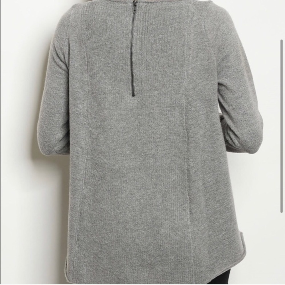 Grey Knit Sweater, zippered back - Picture 2 of 2